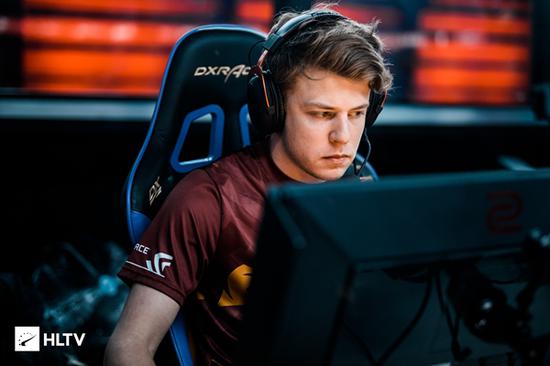 LNG Esports 官方：前 Ninjas in Pyjamas 下路选手 Photic 加入团队