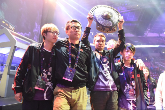 海外直播平台骚操作，有人冒充DOTA2职业选手进行直播